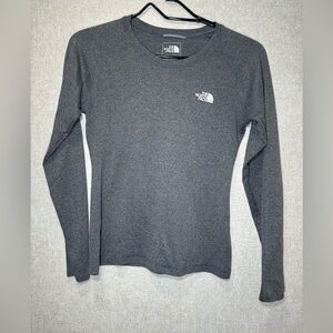 The North Face Long Sleeve Performance T-Shirt Size XS